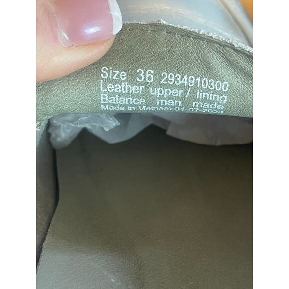 Dansko Danica Silver Leather Slip On Chunky Penny Loafer Size 6/36 - Picture 9 of 11